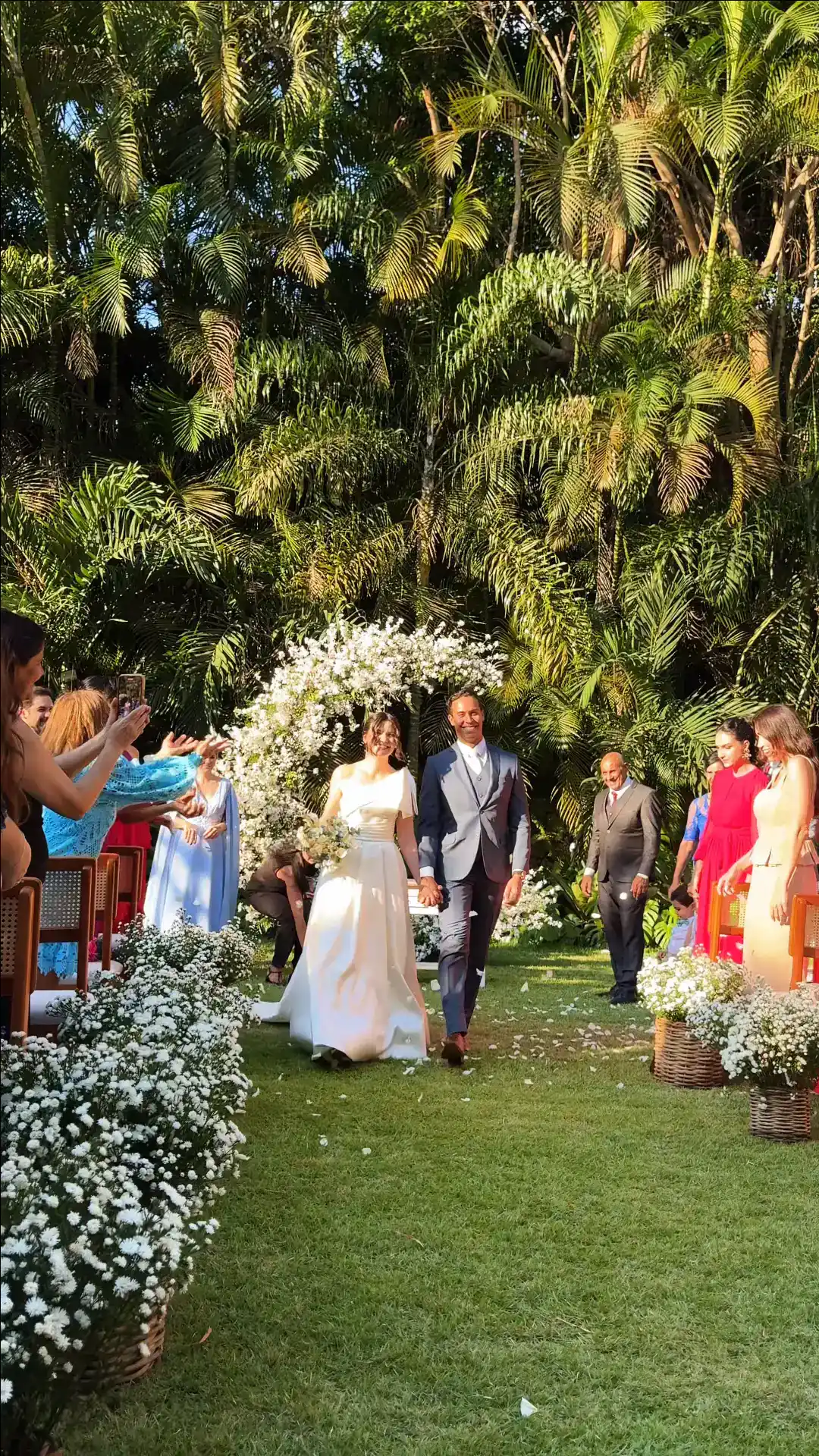 flixier-2025-10-22T14_52_08.061Z